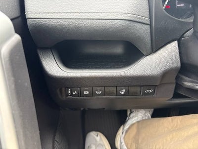 2025 Toyota RAV4 XLE AWD