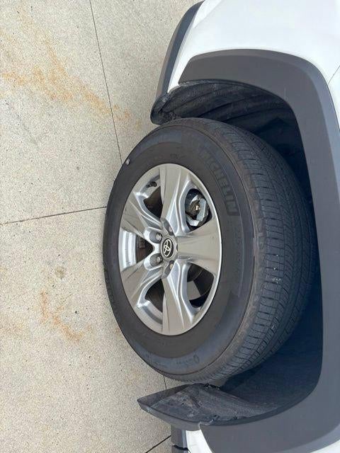 2025 Toyota RAV4 XLE AWD