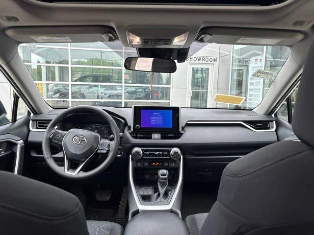 2025 Toyota RAV4 XLE AWD