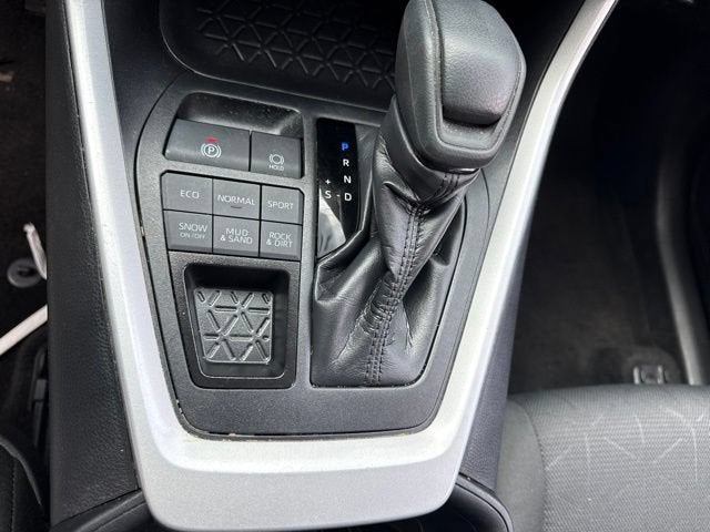 2025 Toyota RAV4 XLE AWD