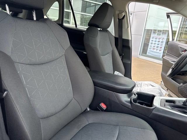 2025 Toyota RAV4 XLE AWD