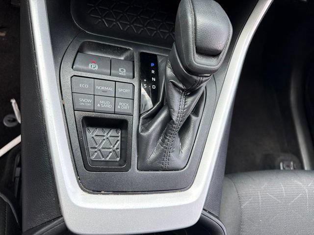 2025 Toyota RAV4 XLE AWD