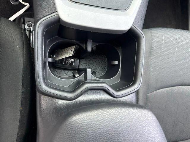 2025 Toyota RAV4 XLE AWD