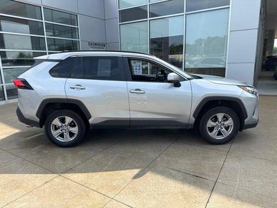 2025 Toyota RAV4 XLE AWD