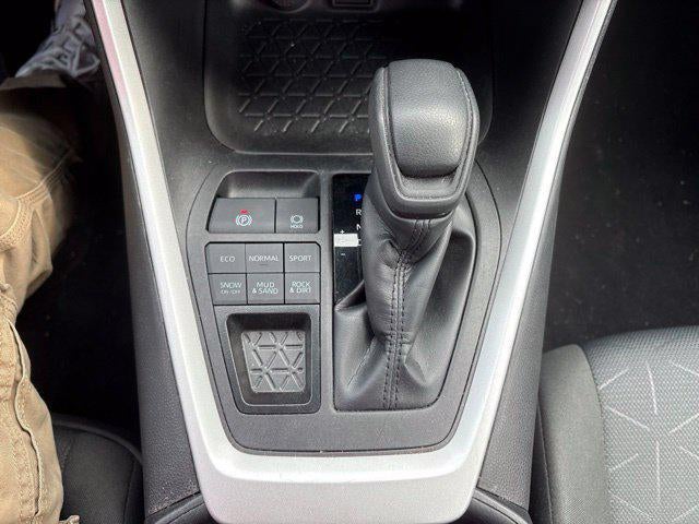 2025 Toyota RAV4 XLE AWD