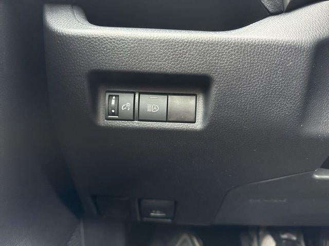 2025 Toyota RAV4 XLE AWD