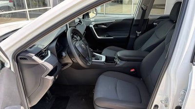 2025 Toyota RAV4 XLE AWD