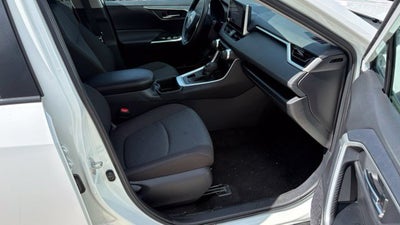 2025 Toyota RAV4 XLE AWD
