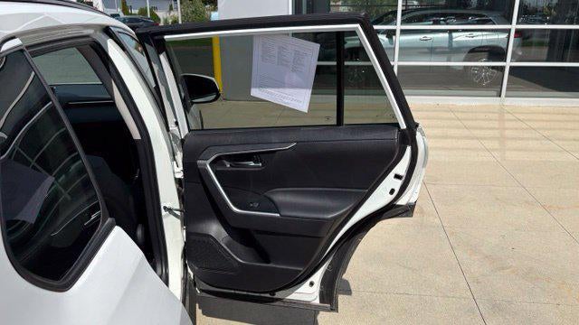 2025 Toyota RAV4 XLE AWD