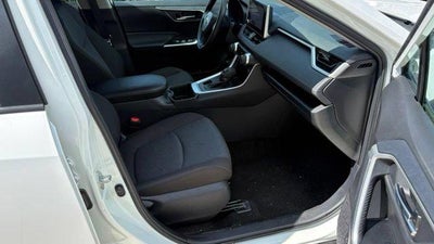 2025 Toyota RAV4 XLE AWD