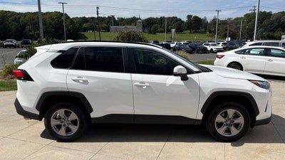 2025 Toyota RAV4 XLE AWD