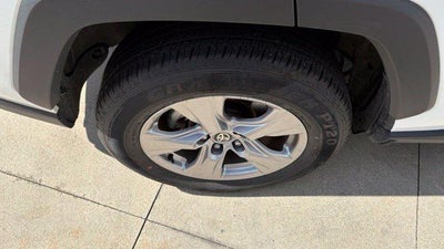 2025 Toyota RAV4 XLE AWD