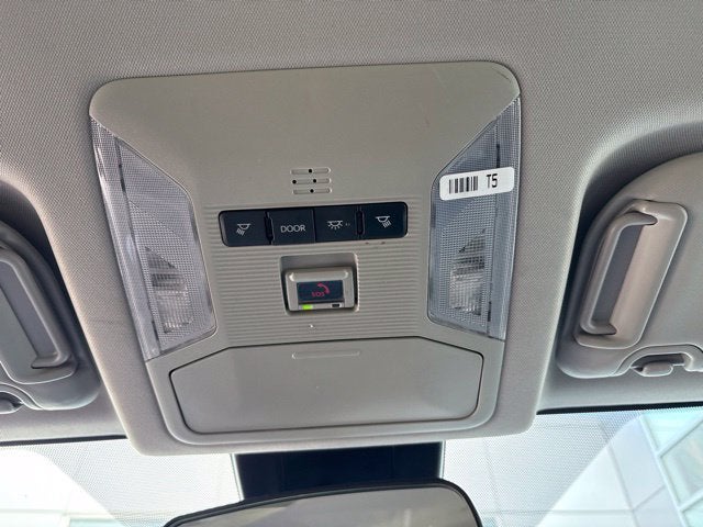 2025 Toyota RAV4 XLE AWD