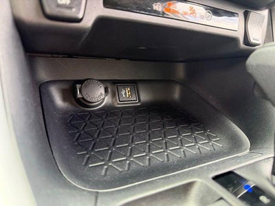 2025 Toyota RAV4 XLE AWD