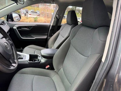 2025 Toyota RAV4 XLE AWD