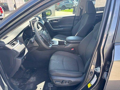2024 Toyota RAV4 XLE FWD