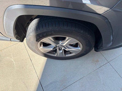 2024 Toyota RAV4 XLE FWD