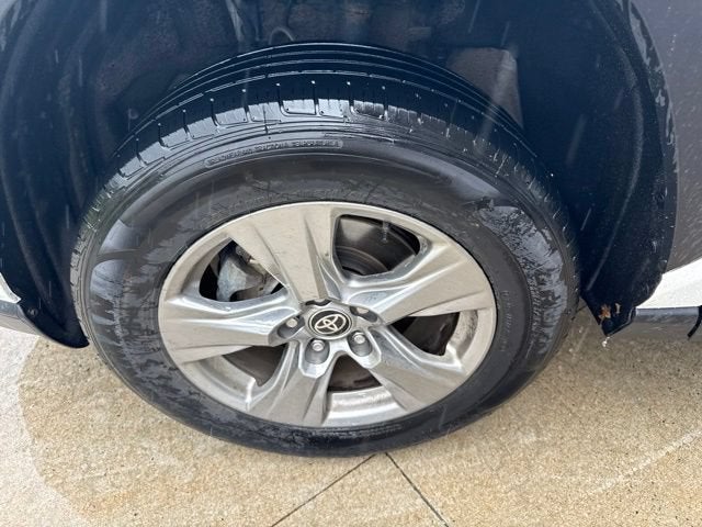 2024 Toyota RAV4 XLE FWD