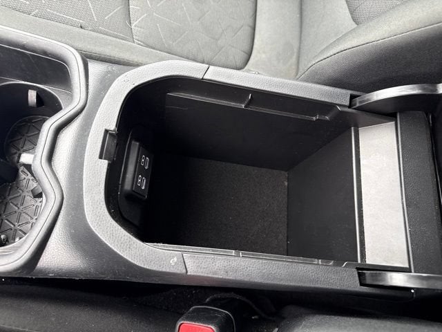 2024 Toyota RAV4 XLE FWD