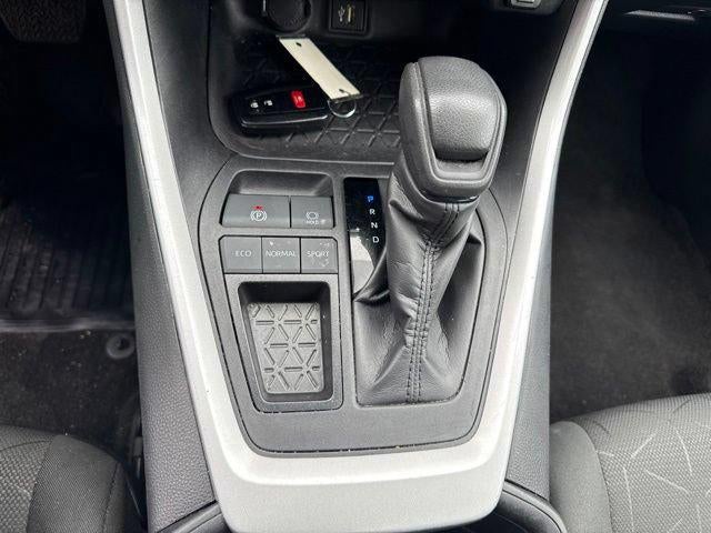 2024 Toyota RAV4 XLE FWD