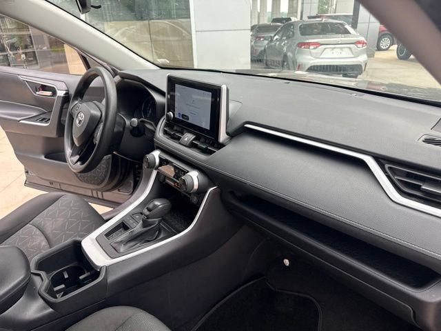 2024 Toyota RAV4 XLE FWD
