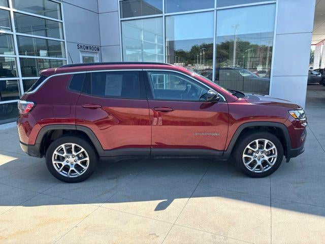 2022 Jeep Compass Latitude Lux
