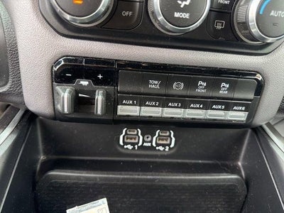 2022 RAM 2500 Big Horn 4x4 Crew Cab 6'4 Box