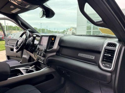 2022 RAM 2500 Big Horn 4x4 Crew Cab 6'4 Box