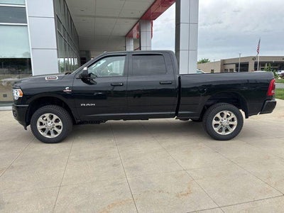 2022 RAM 2500 Big Horn 4x4 Crew Cab 6'4 Box