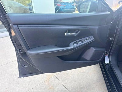 2024 Nissan Sentra SV CVT