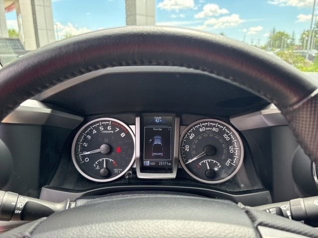 2023 Toyota Tacoma SR5 Double Cab 5' Bed V6 AT
