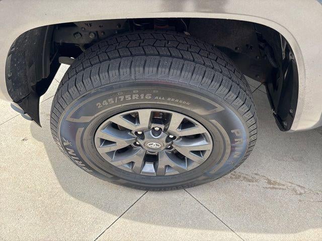 2023 Toyota Tacoma SR5 Double Cab 5' Bed V6 AT