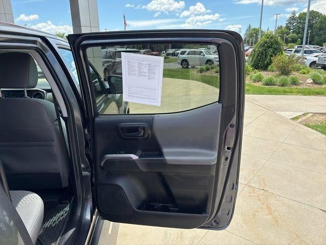 2023 Toyota Tacoma SR5 Double Cab 5' Bed V6 AT