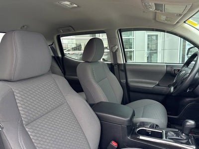 2023 Toyota Tacoma SR Double Cab 5' Bed V6 AT