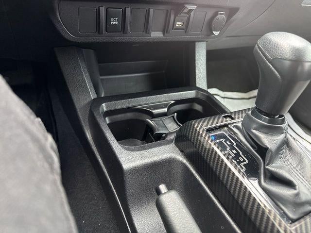 2023 Toyota Tacoma SR Double Cab 5' Bed V6 AT