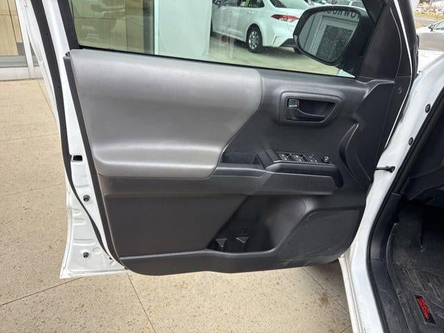 2023 Toyota Tacoma SR Double Cab 5' Bed V6 AT