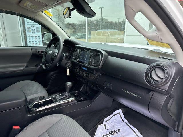 2023 Toyota Tacoma SR Double Cab 5' Bed V6 AT
