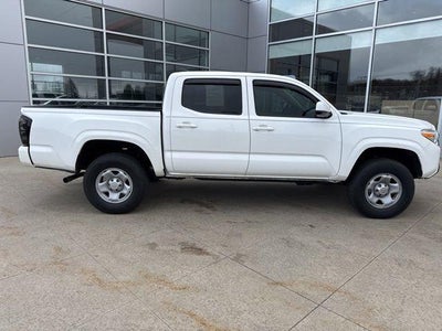 2023 Toyota Tacoma SR Double Cab 5' Bed V6 AT