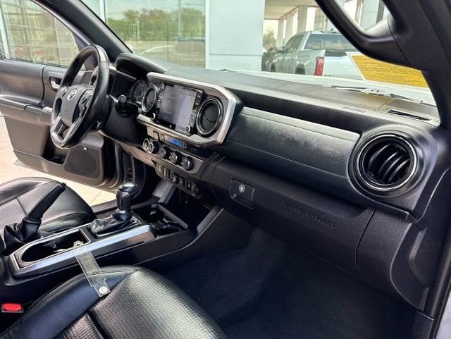 2020 Toyota Tacoma Limited Double Cab 5' Bed V6 AT