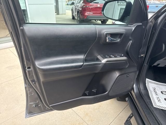 2022 Toyota Tacoma Limited Double Cab 5' Bed V6 AT