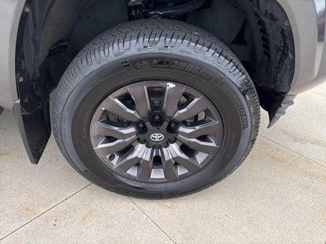 2022 Toyota Tacoma Limited Double Cab 5' Bed V6 AT
