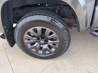 2022 Toyota Tacoma Limited Double Cab 5' Bed V6 AT