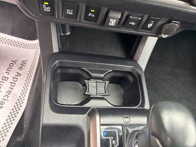 2022 Toyota Tacoma Limited Double Cab 5' Bed V6 AT