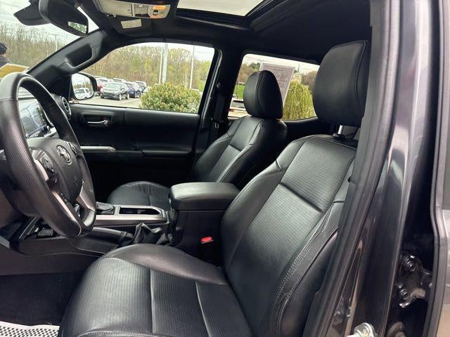 2022 Toyota Tacoma Limited Double Cab 5' Bed V6 AT