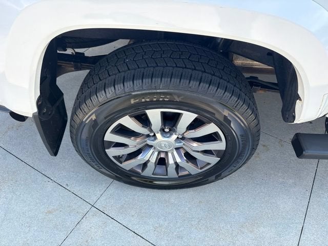2021 Toyota Tacoma Limited Double Cab 5' Bed V6 AT