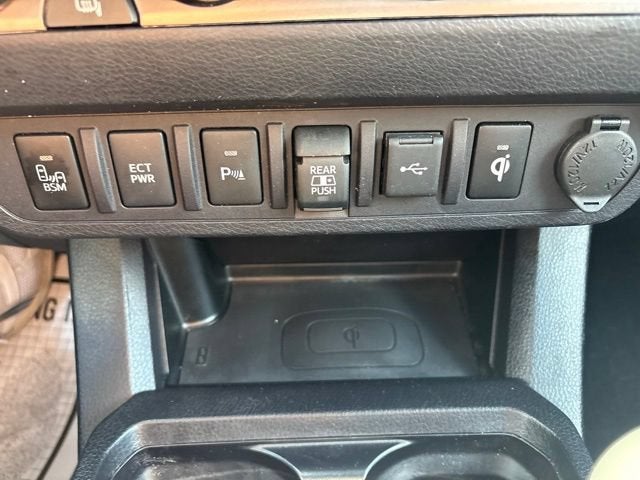 2021 Toyota Tacoma Limited Double Cab 5' Bed V6 AT