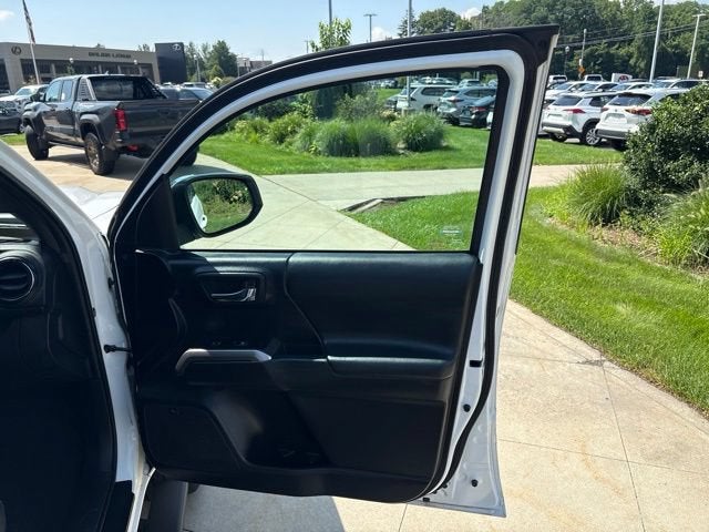 2021 Toyota Tacoma Limited Double Cab 5' Bed V6 AT
