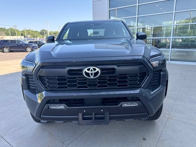 2025 Toyota Tacoma Base