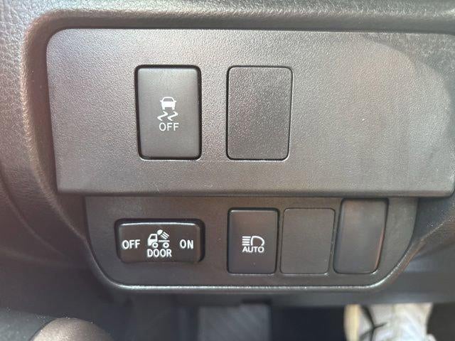 2023 Toyota Tacoma SR5 Double Cab 5' Bed V6 AT