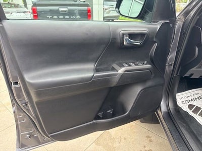 2023 Toyota Tacoma TRD Sport Double Cab 5' Bed V6 AT